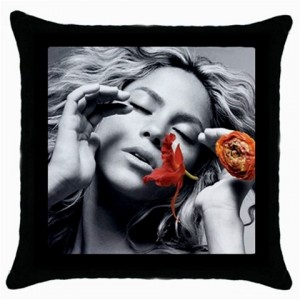 http://www.starsonstuff.com/11294-thickbox/shakira-cushion-cover.jpg
