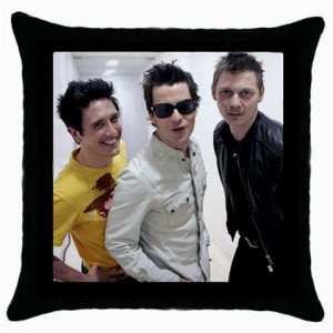 http://www.starsonstuff.com/11309-thickbox/the-stereophonics-cushion-cover.jpg