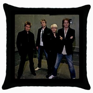 http://www.starsonstuff.com/11442-thickbox/duran-duran-cushion-cover.jpg