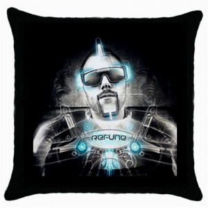 http://www.starsonstuff.com/11467-thickbox/dj-sebastian-ingrosso-cushion-cover.jpg