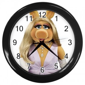 http://www.starsonstuff.com/11893-thickbox/the-muppets-miss-piggy-wall-clock.jpg