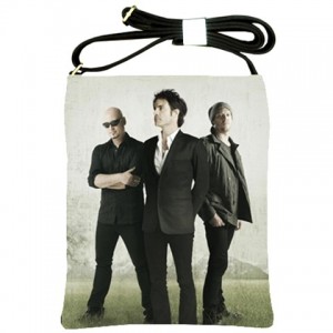http://www.starsonstuff.com/12554-thickbox/train-shoulder-sling-bag.jpg
