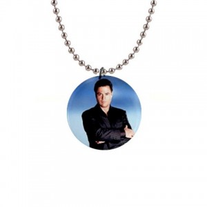 http://www.starsonstuff.com/1310-1629-thickbox/donny-osmond-necklace.jpg