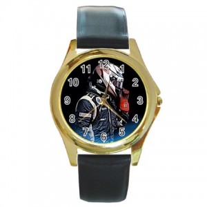 http://www.starsonstuff.com/13716-thickbox/kimi-raikkonen-gold-tone-metal-watch.jpg