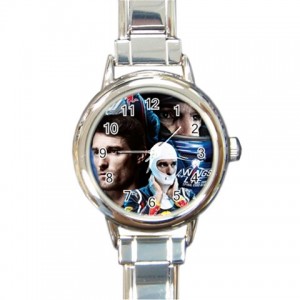 http://www.starsonstuff.com/14031-thickbox/mark-webber-round-italian-charm-watch.jpg