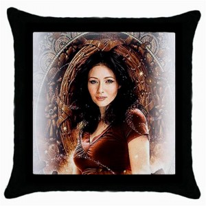 http://www.starsonstuff.com/14369-thickbox/charmed-prue-halliwell-cushion-cover.jpg