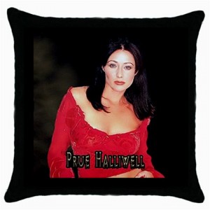 http://www.starsonstuff.com/14377-thickbox/charmed-prue-halliwell-cushion-cover.jpg