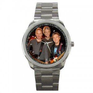 http://www.starsonstuff.com/1447-1761-thickbox/the-police-sports-style-watch.jpg