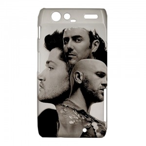 http://www.starsonstuff.com/14759-thickbox/the-script-danny-o-donoghue-motorola-droid-razr-xt912-case.jpg