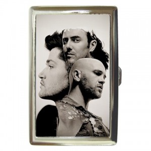 http://www.starsonstuff.com/14794-thickbox/the-script-danny-o-donoghue-cigarette-money-case.jpg