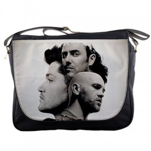 http://www.starsonstuff.com/14807-thickbox/the-script-danny-o-donoghue-messenger-bag.jpg