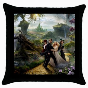 http://www.starsonstuff.com/15198-thickbox/oz-the-great-and-powerful-cushion-cover.jpg