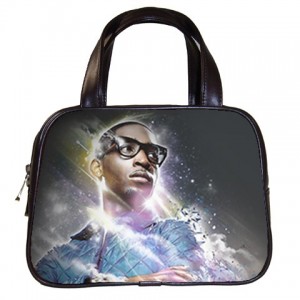 http://www.starsonstuff.com/1557-1864-thickbox/tinie-tempah-classic-handbag.jpg