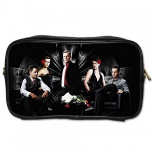 http://www.starsonstuff.com/15784-thickbox/ncis-toiletries-bag.jpg