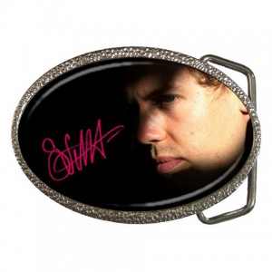 http://www.starsonstuff.com/1592-1899-thickbox/sebastian-vettel-signature-belt-buckle.jpg