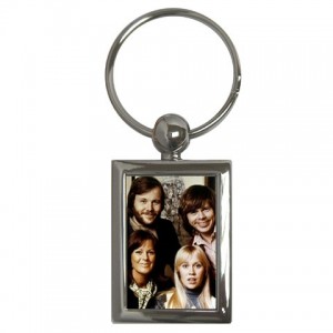 http://www.starsonstuff.com/1626-1990-thickbox/abba-rectangle-keyring.jpg