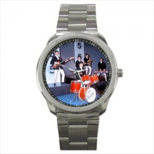 http://www.starsonstuff.com/16428-thickbox/the-dave-clark-five-style-watch.jpg