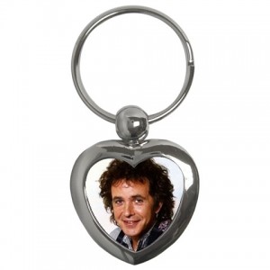 http://www.starsonstuff.com/1655-2019-thickbox/david-essex-heart-shaped-keyring.jpg