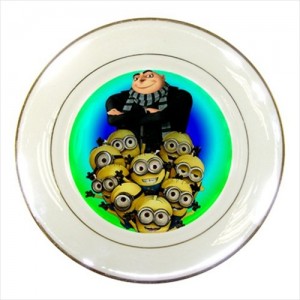 http://www.starsonstuff.com/16557-thickbox/despicable-me-porcelain-plate.jpg