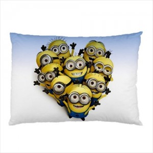 http://www.starsonstuff.com/16573-thickbox/despicable-me-pillow-case.jpg