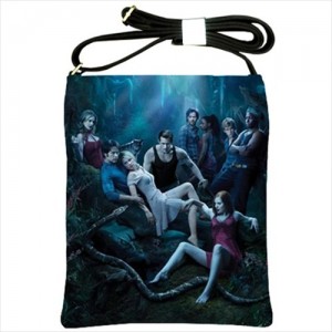 http://www.starsonstuff.com/17205-thickbox/true-blood-shoulder-sling-bag.jpg