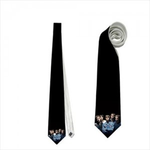 http://www.starsonstuff.com/17628-thickbox/oasis-necktie.jpg