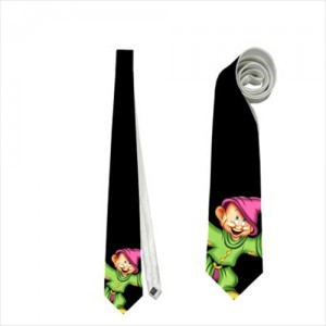 http://www.starsonstuff.com/17670-thickbox/snow-white-and-the-seven-dwarfs-dopey-necktie.jpg