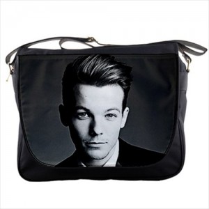 http://www.starsonstuff.com/17742-thickbox/one-direction-louis-messenger-bag.jpg