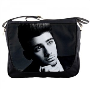 http://www.starsonstuff.com/17754-thickbox/one-direction-zayn-messenger-bag.jpg