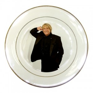 http://www.starsonstuff.com/1815-2179-thickbox/joe-longthorne-porcelain-plate.jpg