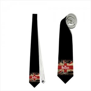 http://www.starsonstuff.com/18337-thickbox/the-beatles-necktie.jpg
