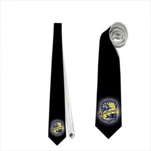 http://www.starsonstuff.com/18383-thickbox/harry-potter-hufflepuff-necktie.jpg
