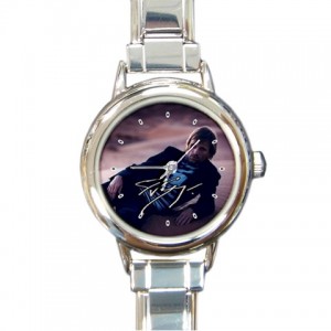 http://www.starsonstuff.com/1937-2366-thickbox/viggo-mortensen-round-italian-charm-watch.jpg