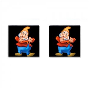 http://www.starsonstuff.com/19587-thickbox/snow-white-and-the-seven-dwarfs-happy-cufflinks-square.jpg