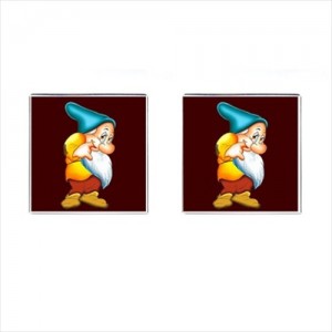 http://www.starsonstuff.com/19591-thickbox/snow-white-and-the-seven-dwarfs-bashful-cufflinks-square.jpg