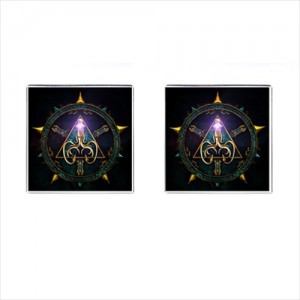 http://www.starsonstuff.com/19654-thickbox/game-of-thrones-greyjoy-cufflinks-square.jpg