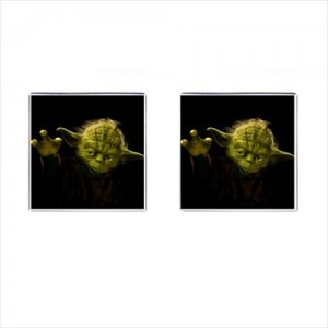 http://www.starsonstuff.com/19705-thickbox/star-wars-master-yoda-cufflinks-square.jpg