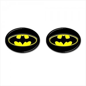 http://www.starsonstuff.com/19753-thickbox/batman-cufflinks-oval.jpg