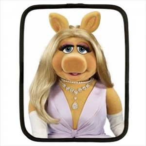 http://www.starsonstuff.com/20370-thickbox/the-muppets-miss-piggy-12-netbook-laptop-case.jpg