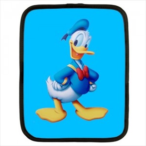 http://www.starsonstuff.com/20382-thickbox/disney-donald-duck-12-netbook-laptop-case.jpg