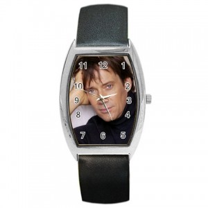 http://www.starsonstuff.com/2077-2502-thickbox/kevin-sorbo-high-quality-barrel-style-watch.jpg