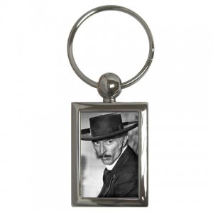 http://www.starsonstuff.com/2090-2512-thickbox/lee-van-cleef-rectangle-keyring.jpg