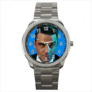 http://www.starsonstuff.com/21239-thickbox/robbie-williams-sports-style-watch.jpg