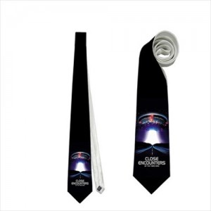 http://www.starsonstuff.com/21681-thickbox/close-encounters-of-the-third-kind-necktie.jpg