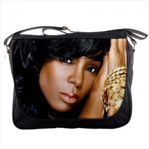 http://www.starsonstuff.com/21995-thickbox/kelly-rowland-messenger-bag.jpg