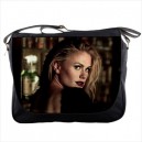 Anna Paquin - Messenger Bag