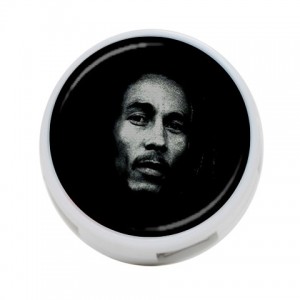 http://www.starsonstuff.com/2207-2636-thickbox/bob-marley-round-4-port-usb-20-hub.jpg