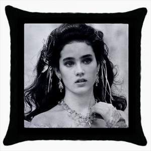 http://www.starsonstuff.com/22198-thickbox/labyrinth-sarah-cushion-cover.jpg