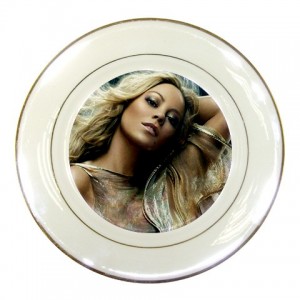 http://www.starsonstuff.com/225-292-thickbox/mariah-carey-porcelain-plate.jpg