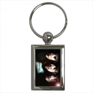 http://www.starsonstuff.com/23605-thickbox/harry-potter-rectangle-keyring.jpg